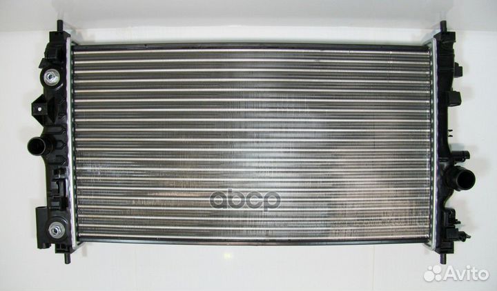 Радиатор охлаждения Opel 580x382x18 3530724H AC