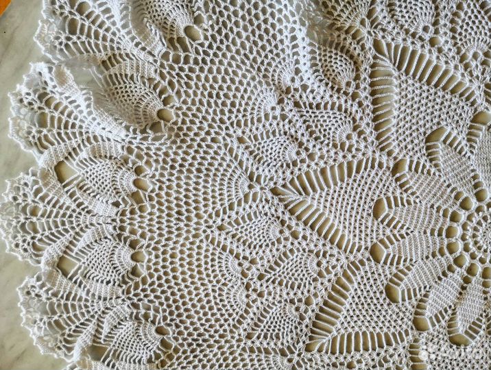 Скатерть ручной работы