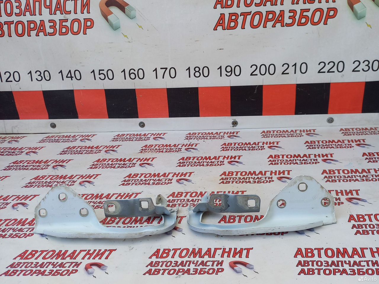Петли капота Рено Дастер 2 19 н.в