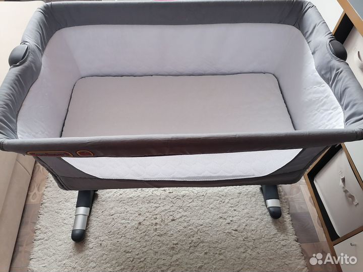 Приставная кроватка манеж