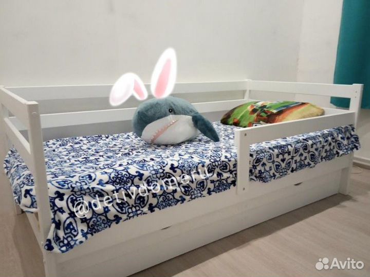 Кровать подростковая 160*80(в наличии, из массива)