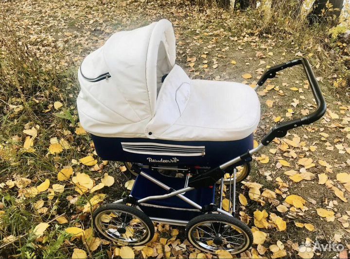 Продам коляску 2 в 1 Reindeer