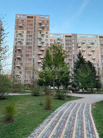 3-к. квартира, 65,8 м², 1/17 эт.
