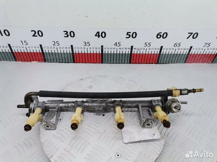 Форсунка Ford Focus рест. 2002 1111849