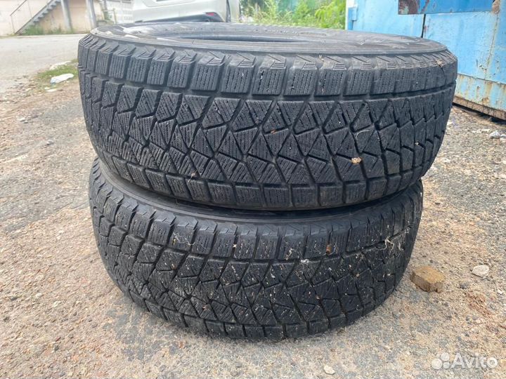 Bridgestone Blizzak Ice 225/60 R17