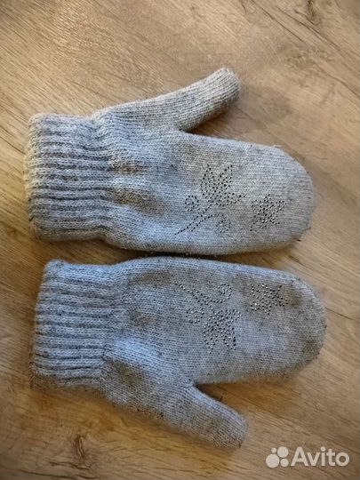 Варежки женские