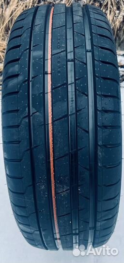 Ikon Tyres CHARACTER ULTRA 215/55 R17