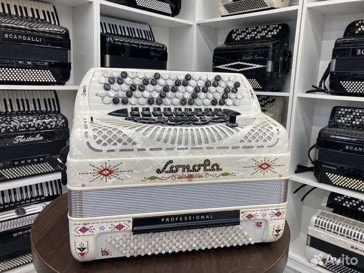 Итальянский баян Sonola Professional