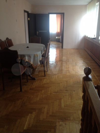 Дом 340 м² на участке 5 сот.