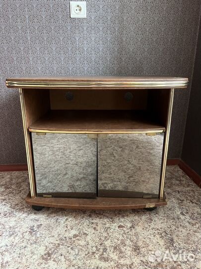 Тумба под телевизор