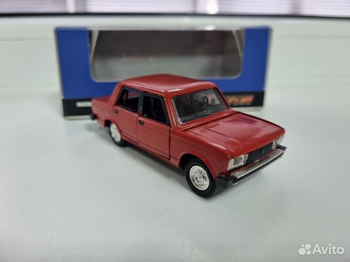 Модель ваз 2105 1:43 Сделано в СССР