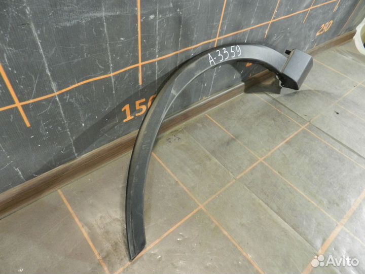 Накладка крыла переднего левого - Toyota RAV 4