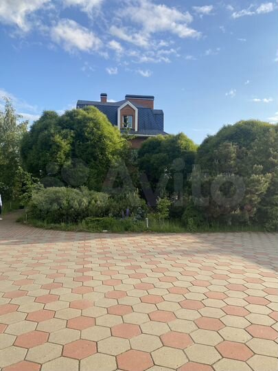 Коттедж 245 м² на участке 15 сот.