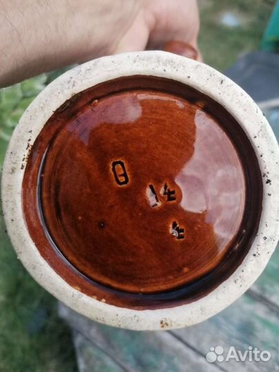 Глиняный кувшин