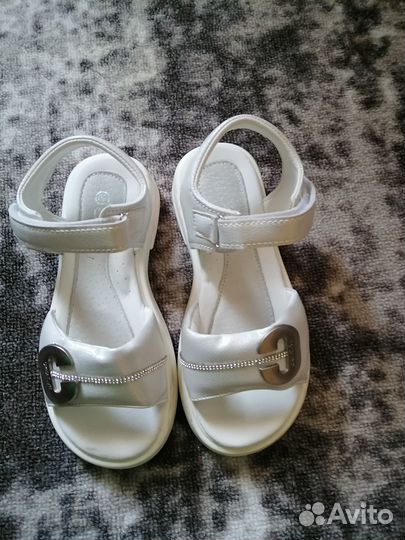 Босоножки для девочки