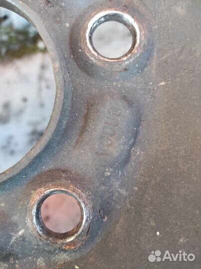 Продам диски с колпаками