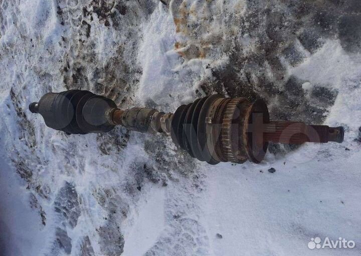 Полуось передняя левая Chrysler Stratus 1999