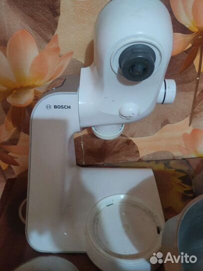 Кухонный комбайн Bosch Styline MUM54251