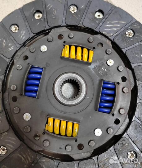 Диск сцепления VW Golf 3 / Amulet (210 мм.)