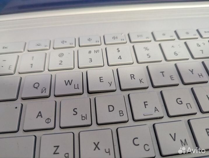 Microsoft Surface book 3 13.5