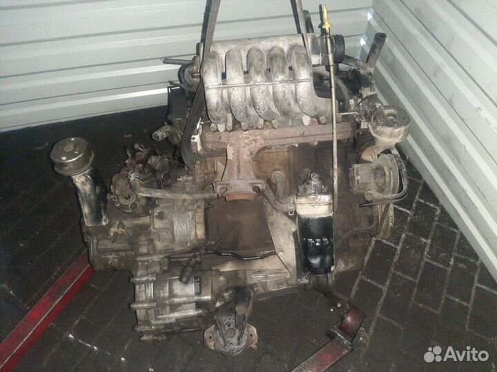 Двигатель Навесное МКПП VW T4 2.4 1996