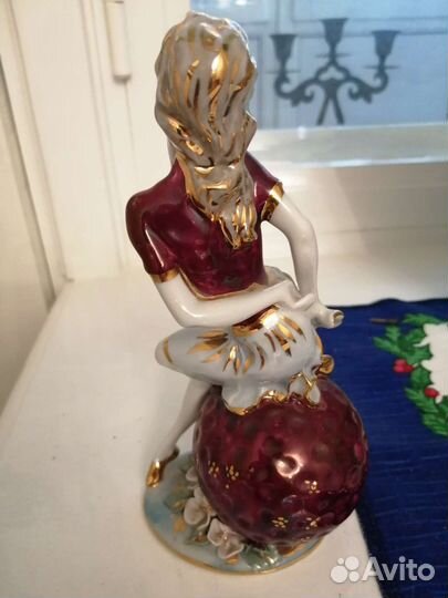Фарфоровые статуэтки