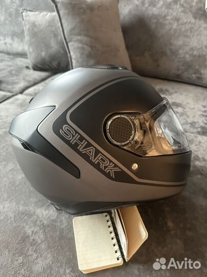 Мотошлем shark spartan priona