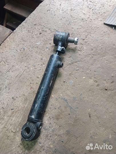 Рулевой гидроцилиндр паз