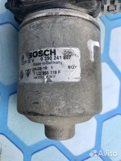 Моторчик стеклоочистителя передний 7L0955119F