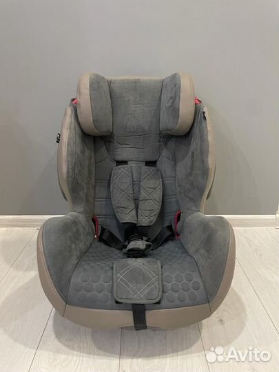 Детское автокресло 9 до 36 кг capella, как новое