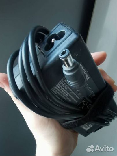 Блок Питания Toshiba 15v 6a Зарядка Тошиба