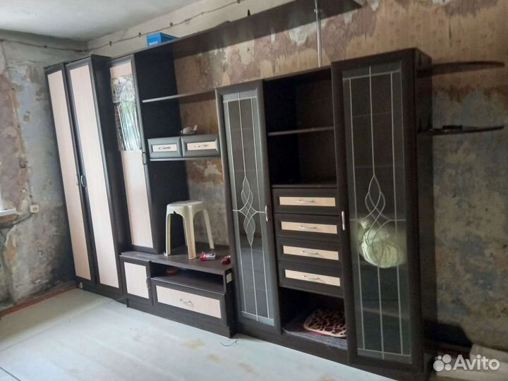 Стенка в гостиную