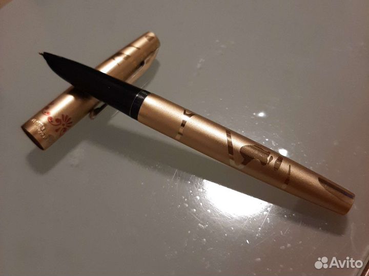 Новая перьевая ручка White Feather