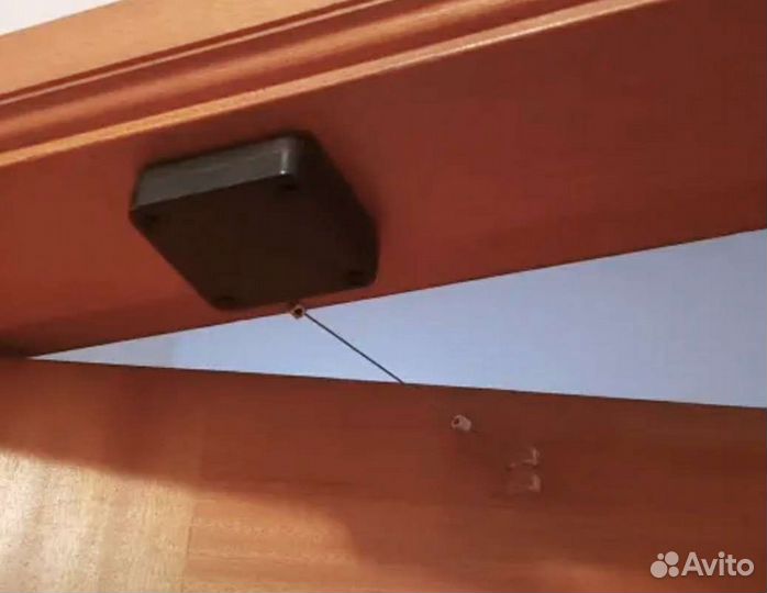 Автоматический доводчик дверей