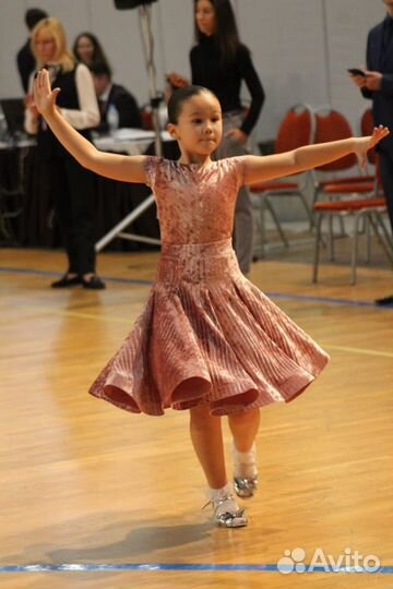 Рейтинговые Платья и туфли