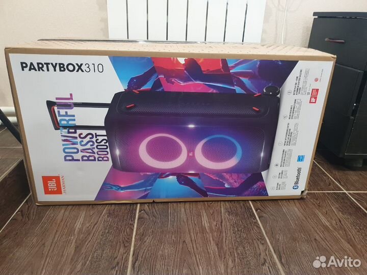 Колонка JBL Boombox 3