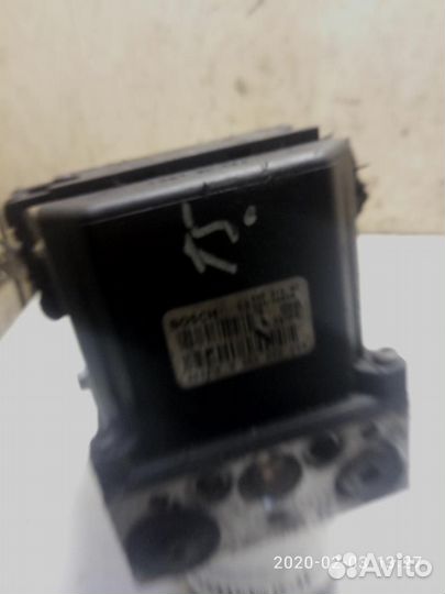 Блок ABS (насос) Volkswagen Passat