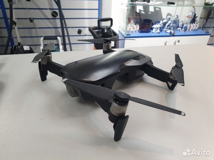 Квадрокоптер DJI air