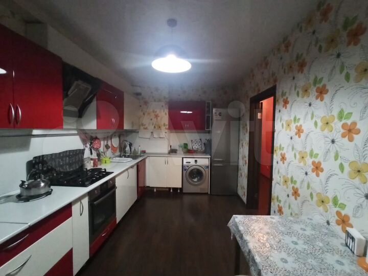 2-к. квартира, 68 м², 5/10 эт.