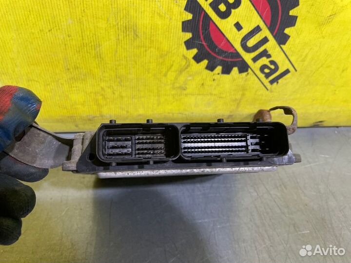 Блок управления двигателем Toyota Auris E150 1.4