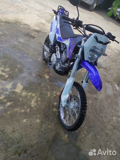 Enduro racer 200