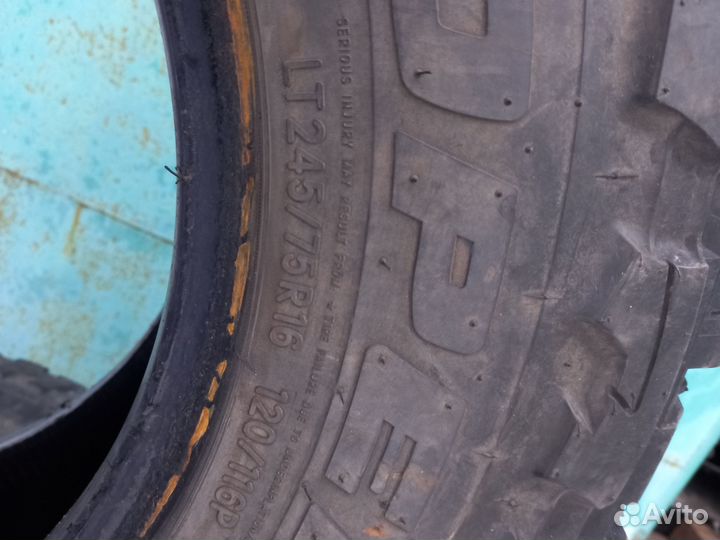 Toyo Open Country M/T 245/75 R16