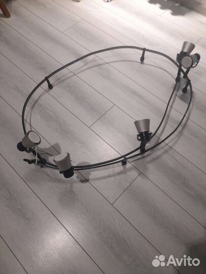 Трековые светильники на шинопроводе