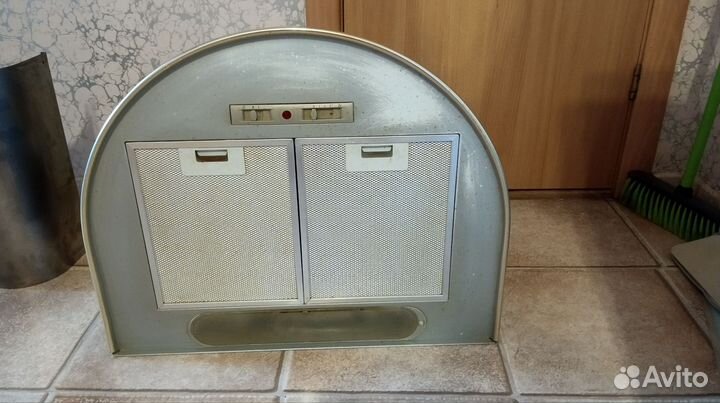 Вытяжка для кухни 60 см