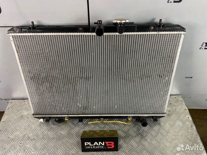 Радиатор охлаждения двигателя Toyota Highlander