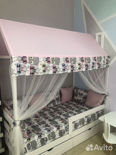 Кровать домик