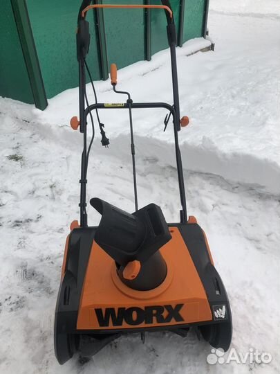 Снегоуборщик электрический worx