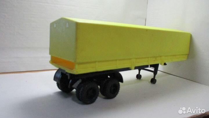 Модель автомобиля камаз с полуприцепом