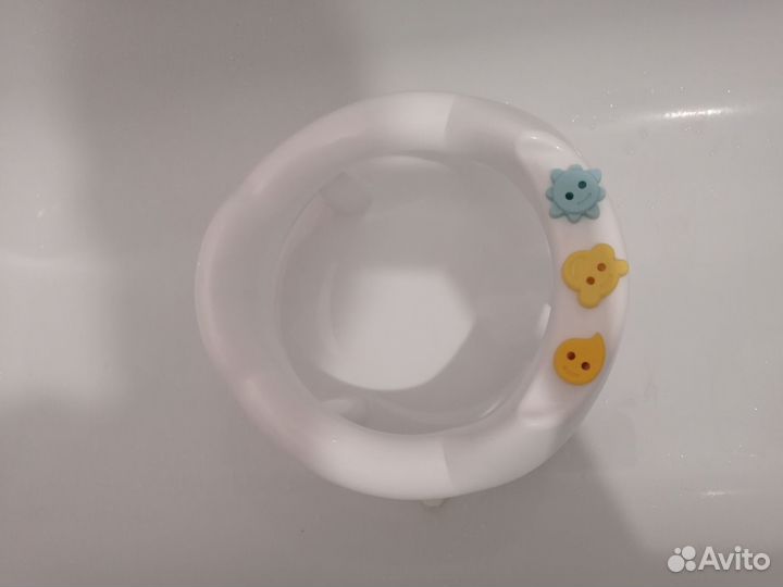 Стульчик для купания в ванной