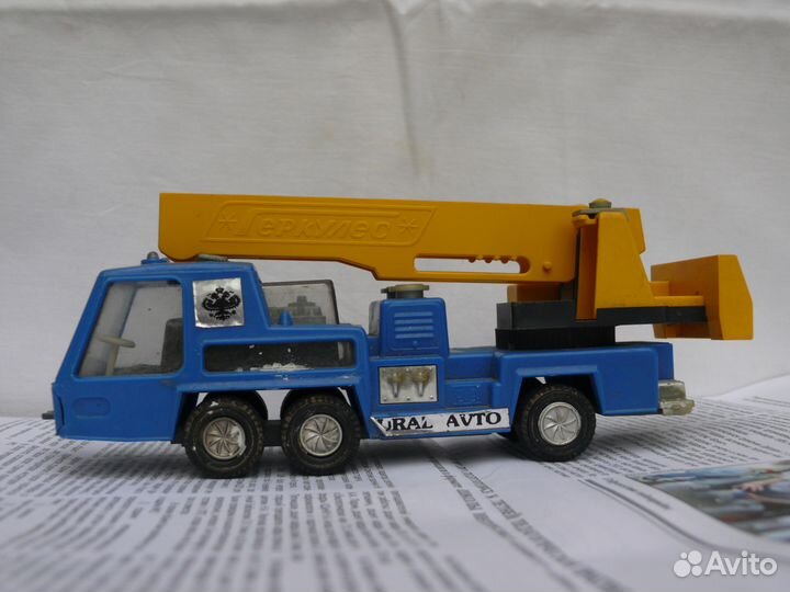 Машины игрушечные